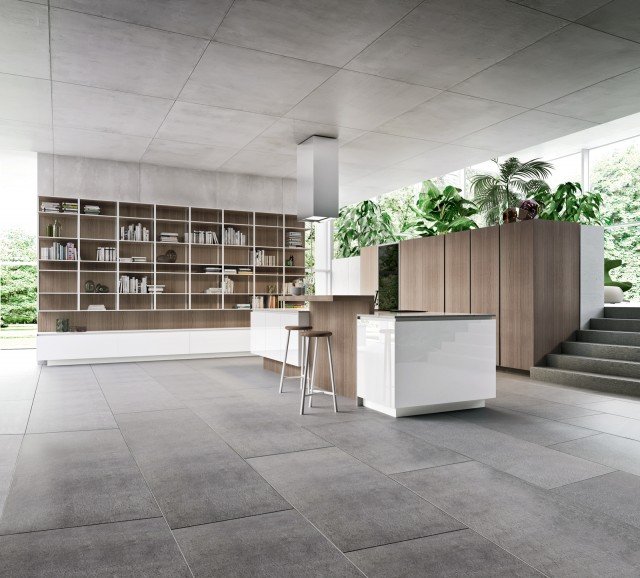 cucina con isola e superfici in vetro candido Way di Snaidero cucina con isola e superfici in vetro candido Way di Snaidero