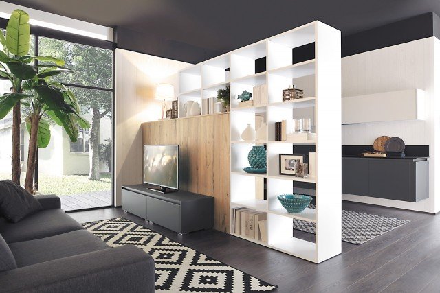 Oltre di Cucine Lube è una parete/libreria realizzata con materiali pregiati come l’impiallacciatura Rovere Invecchiato della boiserie che “scalda” la struttura a grandi moduli candidi. Prezzo su richiesta. www.cucinelube.it Oltre di Cucine Lube è una parete/libreria realizzata con materiali pregiati come l’impiallacciatura Rovere Invecchiato della boiserie che “scalda” la struttura a grandi moduli candidi. Prezzo su richiesta. www.cucinelube.it