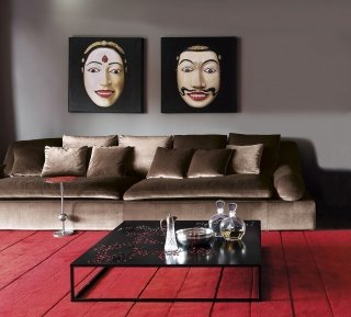 9. Reverie di Nube è interamente costruito in metallo con finitura satinata nero; la superficie è decorata da un disegno floreale stilizzato realizzato a taglio laser. Misura L 100 x P 100 x H 21 cm. Prezzo su richiesta. www.nubeitalia.it 9. Reverie di Nube è interamente costruito in metallo con finitura satinata nero; la superficie è decorata da un disegno floreale stilizzato realizzato a taglio laser. Misura L 100 x P 100 x H 21 cm. Prezzo su richiesta. www.nubeitalia.it