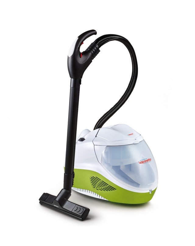 Il vaporetto Lecoaspira FAV80_turbo intelligence è un pulitore a vapore con sistema di filtrazione ad acqua che permette di aspirare sporco secco e liquidi. Motore da 1350 W e 28 KPa per prestazioni di aspirazione al top. Lecoaspira arriva fino a 6 bar e 120 g/min. Dotato di molteplici utensili come il concentratore di vapore che permette di raggiungere i punti più difficili come gli infissi, i caloriferi, i sanitari e le fughe. Prezzo 699,00 euro per la versione top di gamma. www.polti.it Il vaporetto Lecoaspira FAV80_turbo intelligence è un pulitore a vapore con sistema di filtrazione ad acqua che permette di aspirare sporco secco e liquidi. Motore da 1350 W e 28 KPa per prestazioni di aspirazione al top. Lecoaspira arriva fino a 6 bar e 120 g/min. Dotato di molteplici utensili come il concentratore di vapore che permette di raggiungere i punti più difficili come gli infissi, i caloriferi, i sanitari e le fughe. Prezzo 699,00 euro per la versione top di gamma. www.polti.it