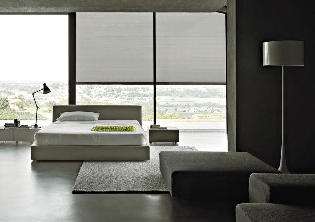 Softland (design Ludovica e Roberto Palomba) rivela la sua eleganza nella proporzione formale e nella cura dei dettagli e delle finiture, come le originali cuciture a punto cavallo dei profili che sottolineano il disegno della struttura o l’incastro studiato di volumi tra base e testiera. Sfoderabile, per la massima praticità, può essere scelto in versione tessuto, eco-pelle e pelle, in tre diverse misure. L 175/185/195 x H 73 x P 234 cm. Softland (design Ludovica e Roberto Palomba) rivela la sua eleganza nella proporzione formale e nella cura dei dettagli e delle finiture, come le originali cuciture a punto cavallo dei profili che sottolineano il disegno della struttura o l’incastro studiato di volumi tra base e testiera. Sfoderabile, per la massima praticità, può essere scelto in versione tessuto, eco-pelle e pelle, in tre diverse misure. L 175/185/195 x H 73 x P 234 cm.