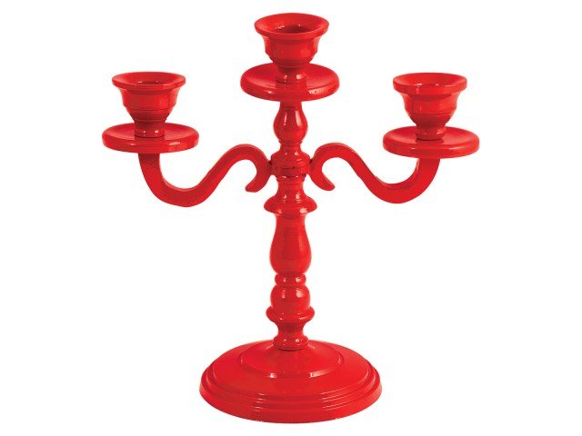 Il candeliere 8241900 H&H-Pengo è realizzato in metallo laccato rosso lacca; la forma ricorda i modelli rétro, ma l’intensa colorazione lo rende contemporaneo, perfetto per “svecchiare” un ambiente troppo classico. Misura L 20 x P 10 x H 23 cm. Prezzo 16,20 euro. www.pengospa.it Il candeliere 8241900 H&H-Pengo è realizzato in metallo laccato rosso lacca; la forma ricorda i modelli rétro, ma l’intensa colorazione lo rende contemporaneo, perfetto per “svecchiare” un ambiente troppo classico. Misura L 20 x P 10 x H 23 cm. Prezzo 16,20 euro. www.pengospa.it