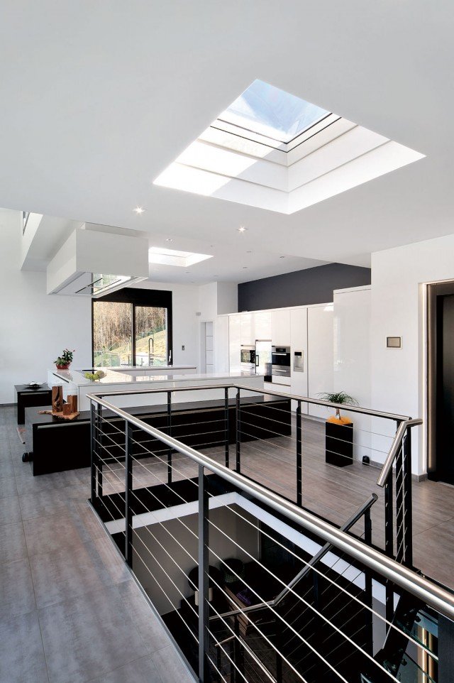 finestra Cupolino di Velux con vetro isolante integrato nel telaio finestra Cupolino di Velux con vetro isolante integrato nel telaio