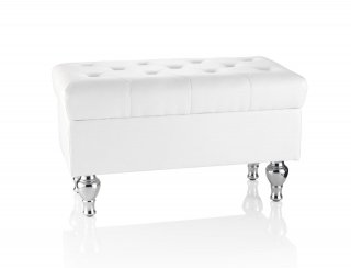 Art. 56524 di Brandani è un modello apribile che permette di usarlo anche come contenitore, è rivestito in ecopelle candida con lavorazione capitonné. Misura L 84 x P 43 x H 46 cm. Prezzo 190 euro. www.brandani.it Art. 56524 di Brandani è un modello apribile che permette di usarlo anche come contenitore, è rivestito in ecopelle candida con lavorazione capitonné. Misura L 84 x P 43 x H 46 cm. Prezzo 190 euro. www.brandani.it