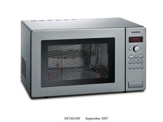 iQ300 HF24G541 di Siemens è un forno a microonde con 8 programmi automatici di cottura. Di facile utilizzo grazie al display digitale, ha regolazione automatica della temperatura per tutti i programmi di scongelamento e cottura. Misura L 51 x P 30,8 x H 30,5 cm. Prezzo 380 euro. www.siemens.it iQ300 HF24G541 di Siemens è un forno a microonde con 8 programmi automatici di cottura. Di facile utilizzo grazie al display digitale, ha regolazione automatica della temperatura per tutti i programmi di scongelamento e cottura. Misura L 51 x P 30,8 x H 30,5 cm. Prezzo 380 euro. www.siemens.it