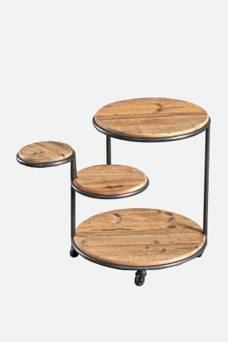 DB003591 di Dialma Brown è un originale tavolino/carrello caratterizzato da quattro ripiani in legno di pino vecchio sorretti da un’esile struttura in metallo. Misura L 60 x P 60 x H 65 cm. Prezzo 613 euro. www.dialmabrown.it DB003591 di Dialma Brown è un originale tavolino/carrello caratterizzato da quattro ripiani in legno di pino vecchio sorretti da un’esile struttura in metallo. Misura L 60 x P 60 x H 65 cm. Prezzo 613 euro. www.dialmabrown.it