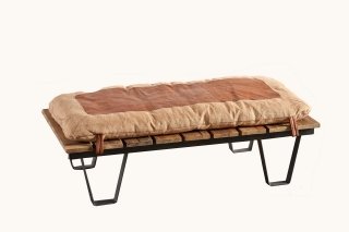 Art. DB003589 di Dialma Brown è una panchetta in legno con la struttura in metallo che può essere usata anche come tavolino; è dotata di un morbido cuscino. Misura L 140 x P 70 x H 35 cm. Prezzo 953 euro. www.dialmabrown.it Art. DB003589 di Dialma Brown è una panchetta in legno con la struttura in metallo che può essere usata anche come tavolino; è dotata di un morbido cuscino. Misura L 140 x P 70 x H 35 cm. Prezzo 953 euro. www.dialmabrown.it