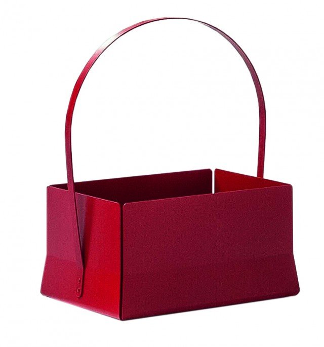 Magazine Bag di Bonaldo (design Ryosuke Fukusada) si ispira al tradizionale cesto di fiori giapponese, ma è pensato come portariviste. Disponibile in diverse varianti di colore e in due misure (L 35/46 x H 50/55 x P 14/30 cm), nella variante rossa è perfetto per le feste natalizie e costa a partire da 270 euro. www.bonaldo.it Magazine Bag di Bonaldo (design Ryosuke Fukusada) si ispira al tradizionale cesto di fiori giapponese, ma è pensato come portariviste. Disponibile in diverse varianti di colore e in due misure (L 35/46 x H 50/55 x P 14/30 cm), nella variante rossa è perfetto per le feste natalizie e costa a partire da 270 euro. www.bonaldo.it