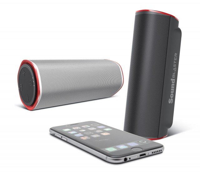 Lo speaker portatile Sound Blaster Free di Creative è resistente all’acqua, si può usare in posizione verticale o in orizzontale, in piscina, in bicicletta e anche sotto la doccia. Leggero, pesa solo 0,4 kg, ha funzione Bluetooth wireless e lettore MP3 per riprodurre fino a 10.000 brani. Prezzo 99,99 euro. www.creative.com Lo speaker portatile Sound Blaster Free di Creative è resistente all’acqua, si può usare in posizione verticale o in orizzontale, in piscina, in bicicletta e anche sotto la doccia. Leggero, pesa solo 0,4 kg, ha funzione Bluetooth wireless e lettore MP3 per riprodurre fino a 10.000 brani. Prezzo 99,99 euro. www.creative.com