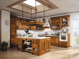 cucina tradizionale in legno massiccio Elena di Mobilturi cucina tradizionale in legno massiccio Elena di Mobilturi