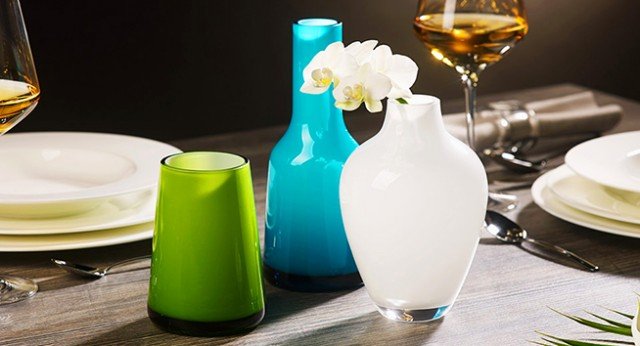 6- Sono di Villeroy & Boch i vasi per la casa in formato mini Nek, Numa e Tiko, dal design innovativo, fresco, pulito ed elegante, adatti a ogni bouquet floreale e alla tavola di tutte le occasioni. Prezzo da 14,90 euro. www.villeroy-boch.com 6- Sono di Villeroy & Boch i vasi per la casa in formato mini Nek, Numa e Tiko, dal design innovativo, fresco, pulito ed elegante, adatti a ogni bouquet floreale e alla tavola di tutte le occasioni. Prezzo da 14,90 euro. www.villeroy-boch.com