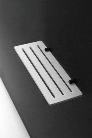 mensola bianca della collezione Blend di La Progetto realizzata in Corian® DuPont™ mensola bianca della collezione Blend di La Progetto realizzata in Corian® DuPont™