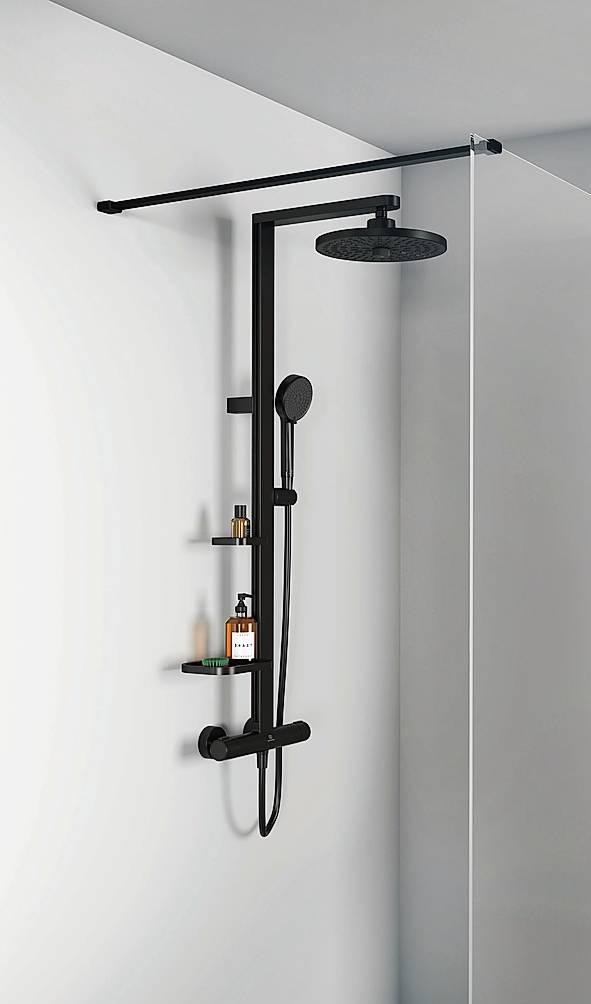 Ha struttura in alluminio anodizzato Alu+ di Ideal Standard (www.idealstandard.it), con due mensole. Ha soffione con diametro 26 cm, doccetta, miscelatore termostatico
con tasto EKO che riduce
il flusso dell’acqua del 50%
e blocco a 40 °C. Con finitura
Nero Seta costa 572 euro + Iva. Ha struttura in alluminio anodizzato Alu+ di Ideal Standard (www.idealstandard.it), con due mensole. Ha soffione con diametro 26 cm, doccetta, miscelatore termostatico
con tasto EKO che riduce
il flusso dell’acqua del 50%
e blocco a 40 °C. Con finitura
Nero Seta costa 572 euro + Iva.