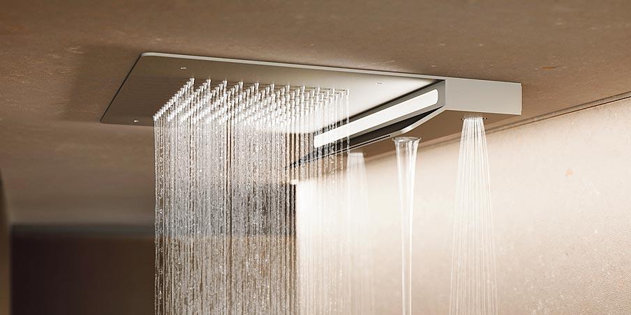 Colonna doccia nero opaco H 105 regolabile completa di soffione quadrato e  doccetta