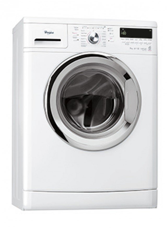Profonda 45 cm, la lavatrice 6° Senso Slim AWSE7400 di Whirlpool è in classe energetica A+++, e funziona con tecnologia brevettata Ecodose in grado di consigliare per ciascun singolo ciclo di lavaggio la quantità di detersivo necessaria a garantire un pulito perfetto senza sprechi. Ha capacità di 7 kg, misura L 59,5 x P 45 x H 85 cm. Prezzo 549 euro. www.whirlpool.it Profonda 45 cm, la lavatrice 6° Senso Slim AWSE7400 di Whirlpool è in classe energetica A+++, e funziona con tecnologia brevettata Ecodose in grado di consigliare per ciascun singolo ciclo di lavaggio la quantità di detersivo necessaria a garantire un pulito perfetto senza sprechi. Ha capacità di 7 kg, misura L 59,5 x P 45 x H 85 cm. Prezzo 549 euro. www.whirlpool.it