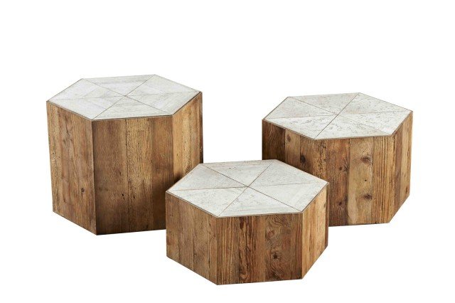 DDB00447 di Dialma Brown è il nuovo tavolino esagonale in legno riciclato realizzato in tre dimensioni diverse; la base è composta da spicchi di pino vecchio in cui le venature e le imperfezioni del legno sono esaltati dal gioco prospettico. www.dialmabrown.it DDB00447 di Dialma Brown è il nuovo tavolino esagonale in legno riciclato realizzato in tre dimensioni diverse; la base è composta da spicchi di pino vecchio in cui le venature e le imperfezioni del legno sono esaltati dal gioco prospettico. www.dialmabrown.it