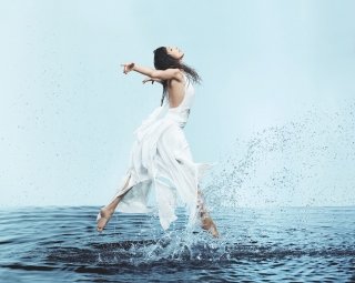 Geberit Immagine della Campagna AquaClean adv Geberit Immagine della Campagna AquaClean adv