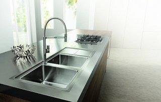 lavello cucina a due vasche con gocciolatoio Fusion FS 1151 IXL di Whirlpool in iXelium lavello cucina a due vasche con gocciolatoio Fusion FS 1151 IXL di Whirlpool in iXelium