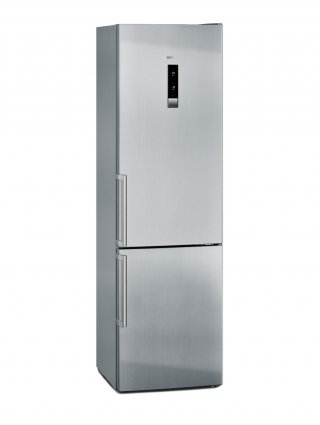 Il frigorifero KG39NXI42 di Siemens in classe di efficienza A+++ con cassetto coolBox, per conservare carne e pesce freschi fino a due volte più a lungo, e tecnologia No Frost che previene la formazione di ghiaccio e brina in modo da non dover più sbrinare il freezer. Misura L 60 x P 65 x H 201 cm. Prezzo 1.519. www.siemens.it Il frigorifero KG39NXI42 di Siemens in classe di efficienza A+++ con cassetto coolBox, per conservare carne e pesce freschi fino a due volte più a lungo, e tecnologia No Frost che previene la formazione di ghiaccio e brina in modo da non dover più sbrinare il freezer. Misura L 60 x P 65 x H 201 cm. Prezzo 1.519. www.siemens.it