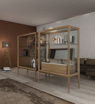 Riflessi_Vetrina MEDEA am Riflessi_Vetrina MEDEA am