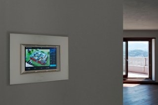 I Touch Screen migliorano il comfort con soluzioni estetiche di pregio. I Touch Screen migliorano il comfort con soluzioni estetiche di pregio.