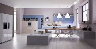 cucina con ante e pensili color azzurro Zenzero di Arrex cucina con ante e pensili color azzurro Zenzero di Arrex