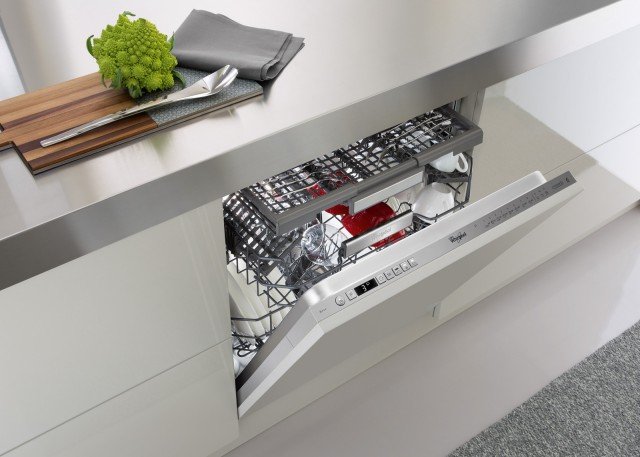 1Whirlpool-6-Senso-PowerClean-Pro-lavastoviglie 1Whirlpool-6-Senso-PowerClean-Pro-lavastoviglie
