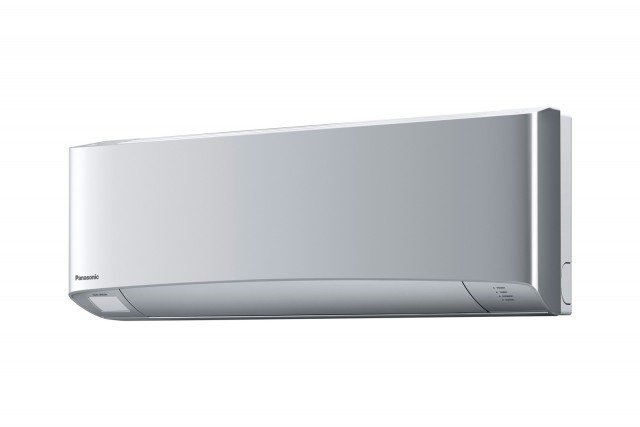 Grazie alla tecnologia Inverter e al sistema Econavi, che utilizza sensori intelligenti in grado di individuare l’intensità solare e l’attività umana per adattare la climatizzazione alle condizioni ambientali, il modello Z9 della serie Etherea di Panasonic garantisce un risparmio energetico fino al 38%. Utilizza gas R32 e è gestibile da remoto. L’unità interna misura L 91,9 x P 19,4 x H 29,5 cm. Prezzo 999 euro. www.aircon.panasonic.eu Grazie alla tecnologia Inverter e al sistema Econavi, che utilizza sensori intelligenti in grado di individuare l’intensità solare e l’attività umana per adattare la climatizzazione alle condizioni ambientali, il modello Z9 della serie Etherea di Panasonic garantisce un risparmio energetico fino al 38%. Utilizza gas R32 e è gestibile da remoto. L’unità interna misura L 91,9 x P 19,4 x H 29,5 cm. Prezzo 999 euro. www.aircon.panasonic.eu