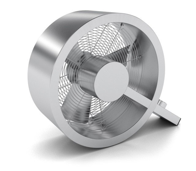 Q è il ventilatore da terra di Stadler Form con cassa in acciaio inox che ha diametro di 43 cm. E’ disponibile nelle finiture acciaio spazzolato, nero o barry. Prezzo 219 euro. www.phorma.com Q è il ventilatore da terra di Stadler Form con cassa in acciaio inox che ha diametro di 43 cm. E’ disponibile nelle finiture acciaio spazzolato, nero o barry. Prezzo 219 euro. www.phorma.com