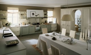 cucina realizzata in abete massello spazzolato Nuovo Mondo di Scandola cucina realizzata in abete massello spazzolato Nuovo Mondo di Scandola