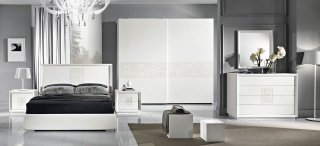 comodini Artemide di Eurodesign in frassino con due cassetti e motivo floreale comodini Artemide di Eurodesign in frassino con due cassetti e motivo floreale