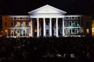 Festival della Luce: videomapping sul teatro sociale di Como Festival della Luce: videomapping sul teatro sociale di Como