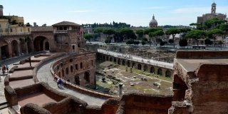 MADE in Roma. Marchi di produzione e di possesso nella società antica MADE in Roma. Marchi di produzione e di possesso nella società antica