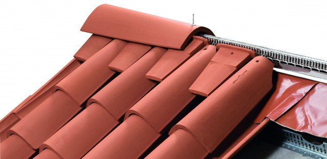 Colmo ventilato Inoxwind di Cotto Possagno Colmo ventilato Inoxwind di Cotto Possagno