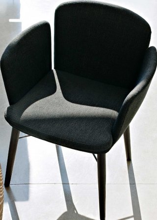Lema---Poltroncina-Tabby---Design-Gordon-Guillaumier-(a)_20160303_172749 Lema---Poltroncina-Tabby---Design-Gordon-Guillaumier-(a)_20160303_172749