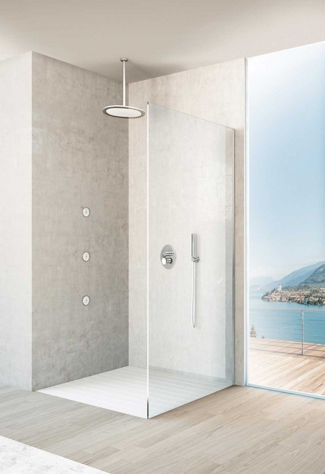 Configurazione doccia Synergy con soffione doccia a soffitto con parte interna in DuPont™ Corian® Configurazione doccia Synergy con soffione doccia a soffitto con parte interna in DuPont™ Corian®