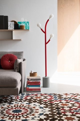 lampade da terra Pom Pom di Calligaris in metallo rosso a led lampade da terra Pom Pom di Calligaris in metallo rosso a led