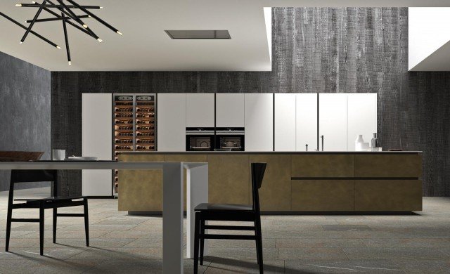 14. Filo di Comprex ha le ante con apertura a gola realizzate in Fenix NTM® nella finitura ottone Burnished Circle che garantisce superfici continue opache, piacevoli al tatto, estremamente facili da pulire e in grado di “autorigenerarsi” tramite la termo riparabilità. Prezzo su richiesta. www.comprex.it 14. Filo di Comprex ha le ante con apertura a gola realizzate in Fenix NTM® nella finitura ottone Burnished Circle che garantisce superfici continue opache, piacevoli al tatto, estremamente facili da pulire e in grado di “autorigenerarsi” tramite la termo riparabilità. Prezzo su richiesta. www.comprex.it