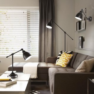 lampade da terra Newton di Ideal Lux in metallo nero stile classico braccio regolabile lampade da terra Newton di Ideal Lux in metallo nero stile classico braccio regolabile