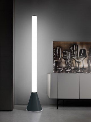 lampade da terra Moby di Modo luce led in metallo matt lampade da terra Moby di Modo luce led in metallo matt