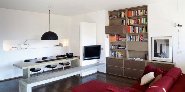 Una casa di 65 mq con volumi funzionali e originali quinte per ... Arredare casa 65 mq
