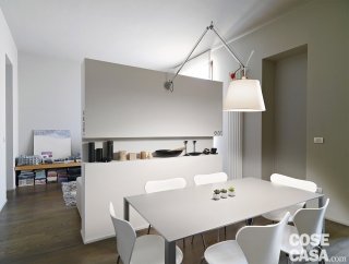 Una casa con una quinta della zona pranzo Una casa con una quinta della zona pranzo