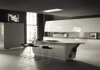 cucina con isola e piano di lavoro in Quarz Pearl Breeze FluxSwing di Scavolini cucina con isola e piano di lavoro in Quarz Pearl Breeze FluxSwing di Scavolini