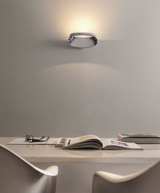 Lampada da parete Bonnet cromo di FontanaArte Lampada da parete Bonnet cromo di FontanaArte