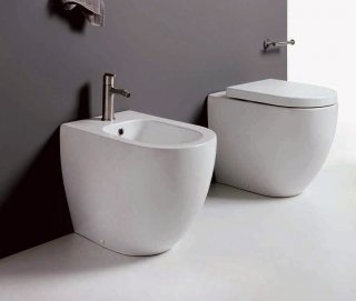 wc e bidet filomuro del Progetto Puro di Grandform wc e bidet filomuro del Progetto Puro di Grandform