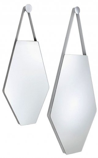 Specchi Mon Beau Miroir di Ligne Roset con cornice in acciaio Specchi Mon Beau Miroir di Ligne Roset con cornice in acciaio