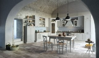 cucina con vetrina angolare colorazione chiara Trevi di Aran Cucine cucina con vetrina angolare colorazione chiara Trevi di Aran Cucine