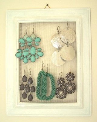 La cornice è finita e può essere appesa al muro