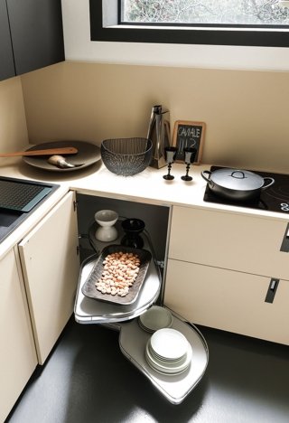 cucina a L con cesti ad angolo estraibili Materia di Febal Casa cucina a L con cesti ad angolo estraibili Materia di Febal Casa