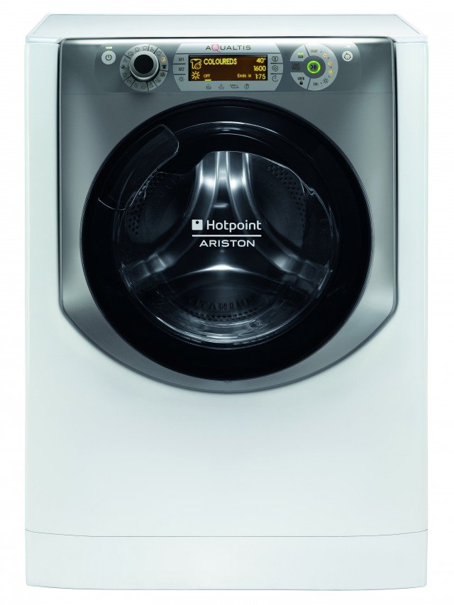 La lavasciuga Aqualtis AQD1071D 69 EU/A di Hotpoint ha display LCD con possibilità di memorizzare il lavaggio più utilizzato, velocità di centrifuga di 1.600 giri/min e 4 livelli automatici d’asciugatura: Stirare, Appendere, Ripiegare, Extra. Ha capacità di lavaggio di 10 kg e di asciugatura di 7 kg. In classe di efficienza energetica: A – 10%, misura L 59,5x P 61,6 x H 85 cm. Prezzo da rivenditore. www.hotpoint.it La lavasciuga Aqualtis AQD1071D 69 EU/A di Hotpoint ha display LCD con possibilità di memorizzare il lavaggio più utilizzato, velocità di centrifuga di 1.600 giri/min e 4 livelli automatici d’asciugatura: Stirare, Appendere, Ripiegare, Extra. Ha capacità di lavaggio di 10 kg e di asciugatura di 7 kg. In classe di efficienza energetica: A – 10%, misura L 59,5x P 61,6 x H 85 cm. Prezzo da rivenditore. www.hotpoint.it